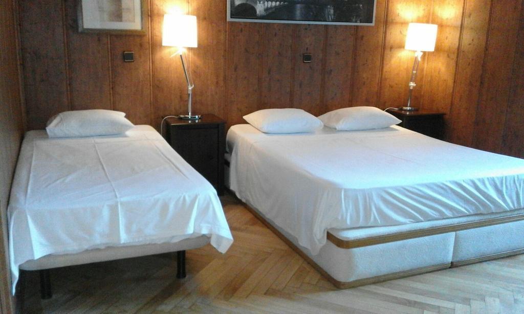 Hostal Asuncion Madrid Bagian luar foto