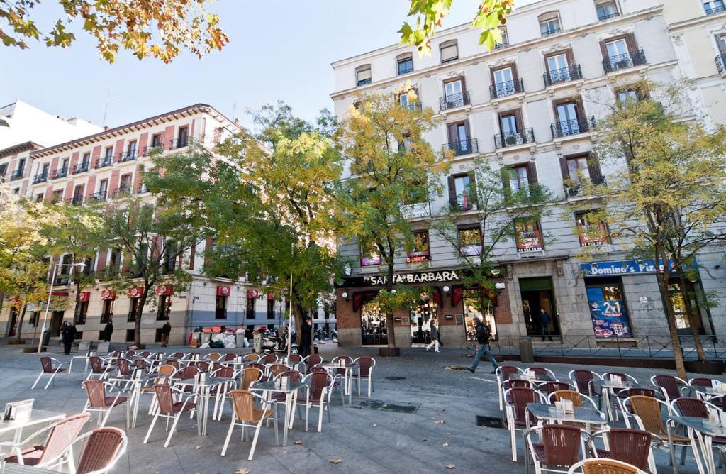 Hostal Asuncion Madrid Bagian luar foto
