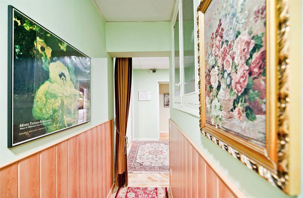 Hostal Asuncion Madrid Bagian luar foto